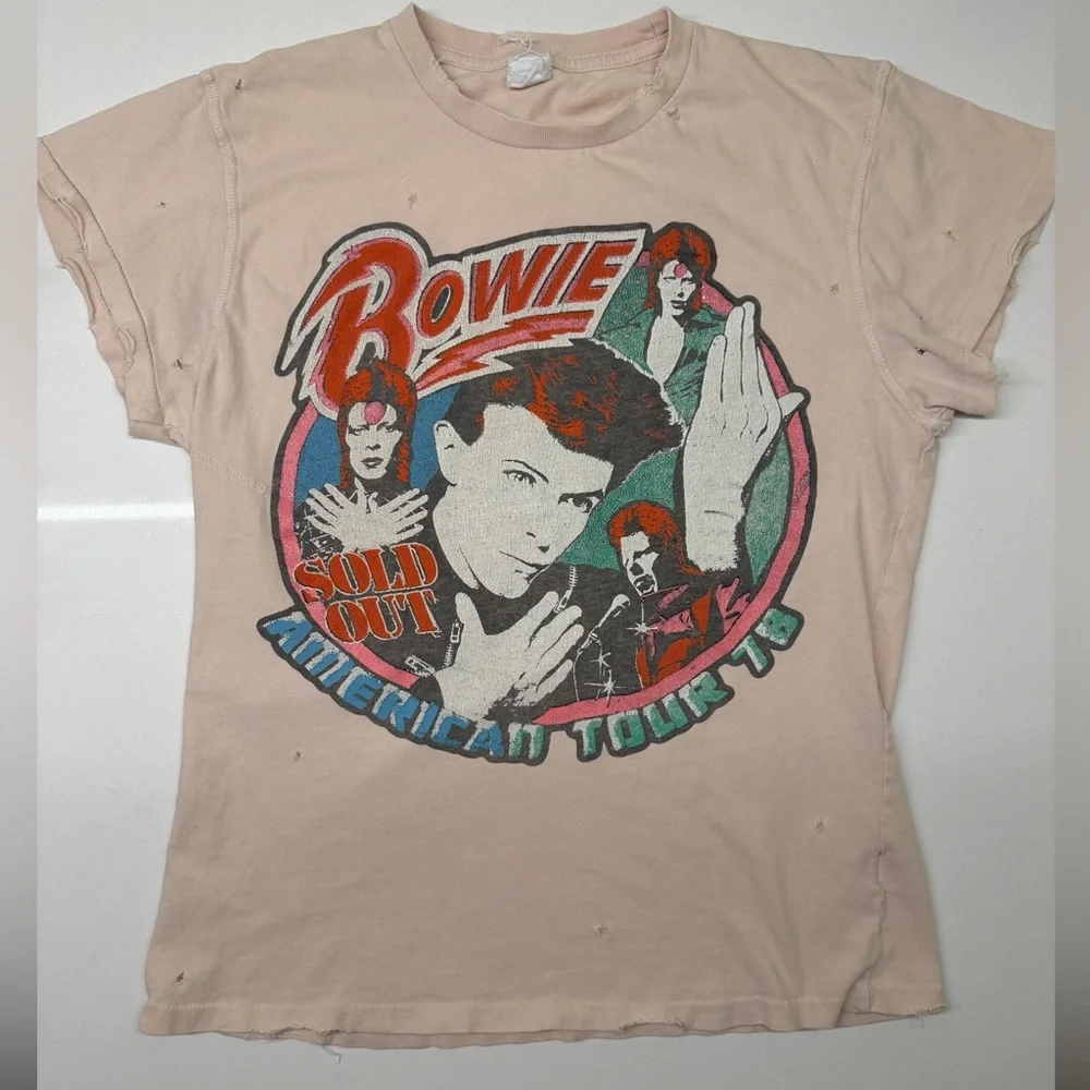 MadeWorn 70’s David Bowie American Tour ’74 Distressed Graphic Tee Shirt Size XS - Picture 2 of 9